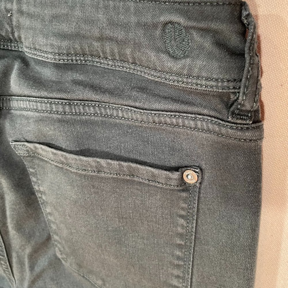 Kensie forest green women's jeans size 27